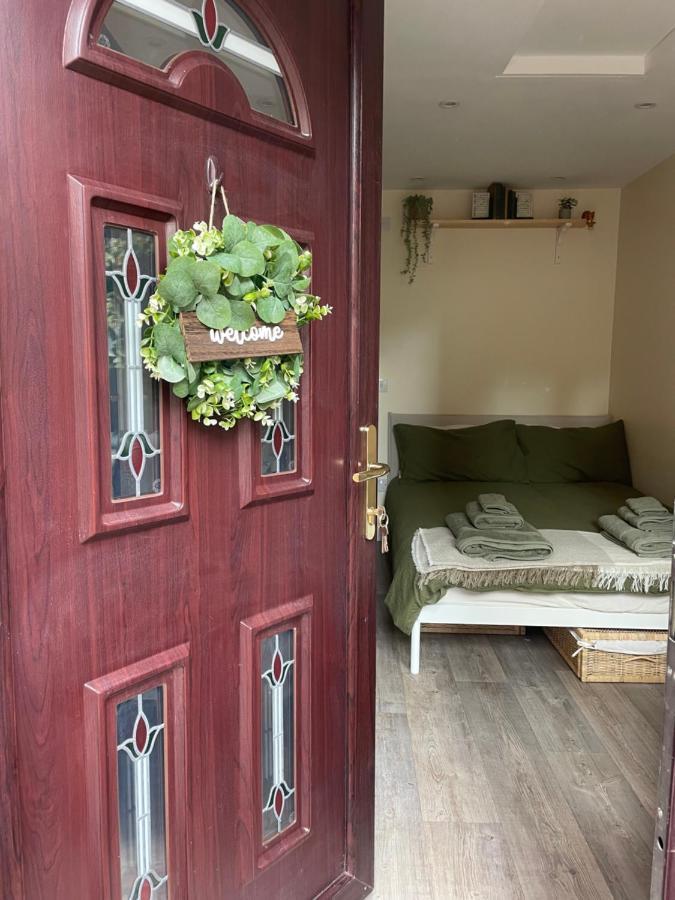 Hotel The Cotswold Nook à Dursley Extérieur photo